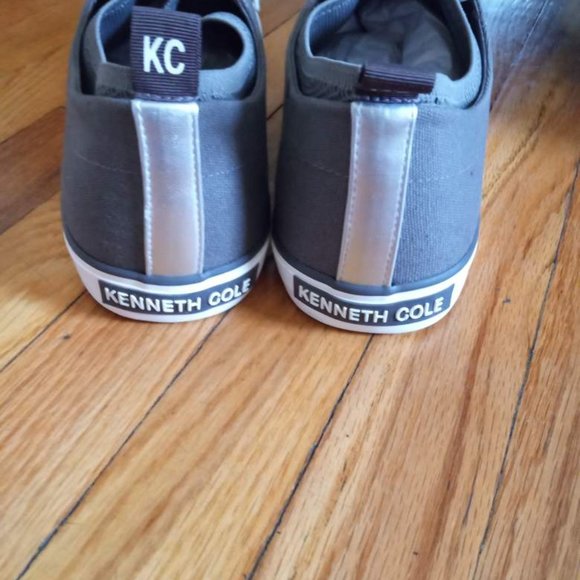 Men brand new (in box) Dark Grey Kenneth Cole shoes size 13 - Picture 3 of 9